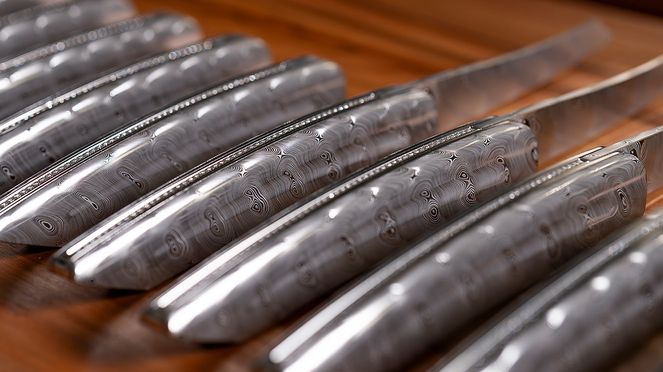 
                    Taschenmesser Volldamast Diamant Herstellung