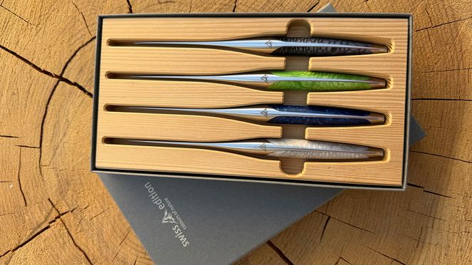 
                    Swiss Edition «Colours of Nature» Messerset der Bieler Messermanufaktur sknife