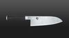 
                    Le grand Santoku permet un travail sans effort.