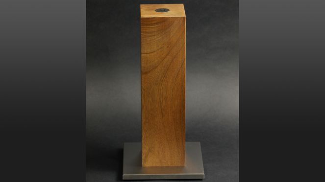 
                    equiped knife block Caminada made of walnut wood