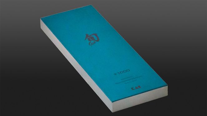 
                    La pierre à aiguiser diamantée 1’000 permet d'affûter efficacement les couteaux de haute qualité avec grain 1'000