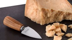 Bois de prunier et de pruneau, Couteau parmesan pointu