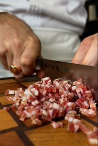 Danny Khezzar Kai Collection_Screenshot aus Video.jpg