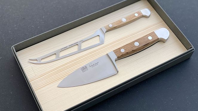 
                    Güde cheese knife set for soft and hard cheese