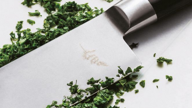 
                    Couteau de cuisine Michel Bras: idéal pour couper des herbes